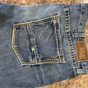 Ariat Slim Straight Denim Jeans in Blue